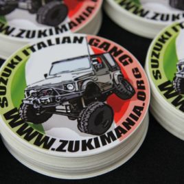 Adesivo ufficiale Zukimania.org – Suzuki Italian Gang – Kit 5 pezzi